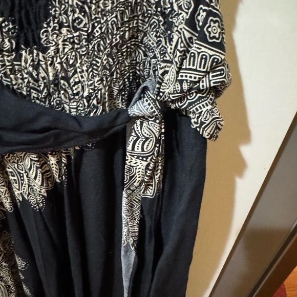 Elegant Black and White Boho Patterned Skirt - Picture 2 of 6